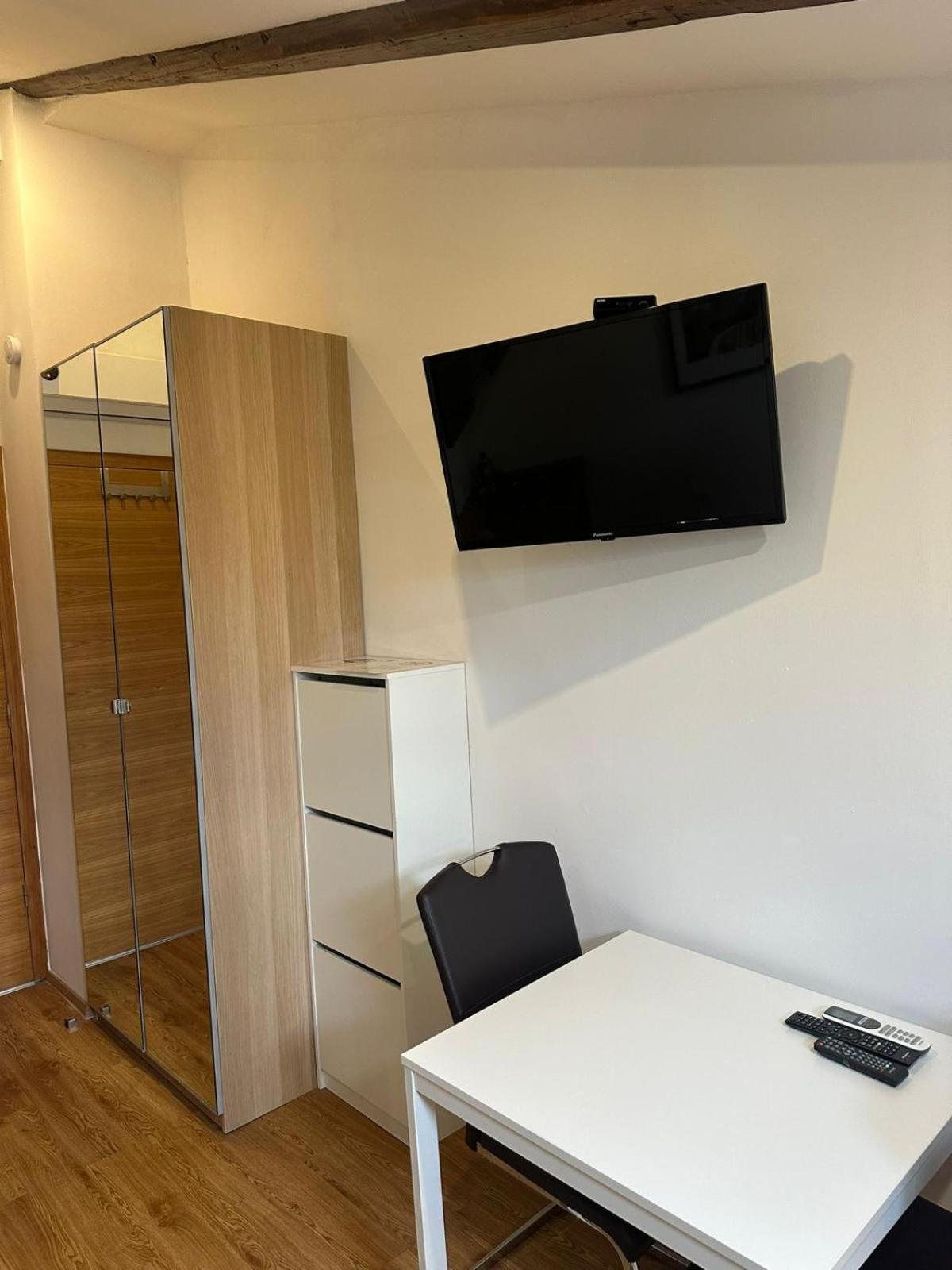 Apartment In The Heart Of Pula Exterior foto